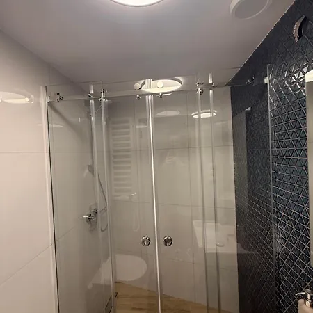 With Ac- Augustianska 1 Krakau